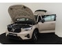 Volvo XC40 B4 (M-HYBRID) PLUS DARK -CAMERA|ADAP.CRUISE|VERW.VOORRUIT|TREKHAAK|HARMAN/KARDON