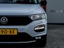 Volkswagen T-Roc 1.5 TSI Style | Trekhaak | Origineel NL | Eerste Eigenaar | Schuif/ Kantel Panorama Dak | Elektrische Kofferklep | Adaptieve Cruise Control | Bi-Tone | Climate Control | NAP | Apple Carplay | Android Auto | DAB+ |