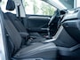 Volkswagen T-Roc 1.5 TSI Style | Trekhaak | Origineel NL | Eerste Eigenaar | Schuif/ Kantel Panorama Dak | Elektrische Kofferklep | Adaptieve Cruise Control | Bi-Tone | Climate Control | NAP | Apple Carplay | Android Auto | DAB+ |