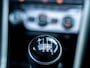 Volkswagen T-Roc 1.5 TSI Style | Trekhaak | Origineel NL | Eerste Eigenaar | Schuif/ Kantel Panorama Dak | Elektrische Kofferklep | Adaptieve Cruise Control | Bi-Tone | Climate Control | NAP | Apple Carplay | Android Auto | DAB+ |