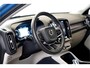 Volvo XC40 1.5 T5 Plug-in Hybrid 193kW/262pk DCT7 Ultimate Bright FACELIFT! PANORAMADAK + HARMAN/KARDON + ADAPT.CRUISE + PILOT ASSIST + NAVI SENSUS + BLIS + LANE ASSIST + EL.STOELEN + STOEL-&STUURVERWARMING + CAMERA + KEYLESS + PARKSENSOREN V&A + 19” LM-VELGEN!!