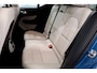 Volvo XC40 1.5 T5 Plug-in Hybrid 193kW/262pk DCT7 Ultimate Bright FACELIFT! PANORAMADAK + HARMAN/KARDON + ADAPT.CRUISE + PILOT ASSIST + NAVI SENSUS + BLIS + LANE ASSIST + EL.STOELEN + STOEL-&STUURVERWARMING + CAMERA + KEYLESS + PARKSENSOREN V&A + 19” LM-VELGEN!!