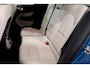 Volvo XC40 1.5 T5 Plug-in Hybrid 193kW/262pk DCT7 Ultimate Bright FACELIFT! PANORAMADAK + HARMAN/KARDON + ADAPT.CRUISE + PILOT ASSIST + NAVI SENSUS + BLIS + LANE ASSIST + EL.STOELEN + STOEL-&STUURVERWARMING + CAMERA + KEYLESS + PARKSENSOREN V&A + 19” LM-VELGEN!!
