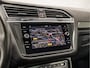 Volkswagen Tiguan Allspace 1.4 TSI Highline Sport 7 Persoons 150Pk Automaat (PANORAMADAK, VIRTUAL COCKPIT, APPLE CARPLAY, 360 CAMERA, MEMORY SEATS, LEDER, STOELVERWARMING, ADAPTIVE CRUISE, GETINT GLAS, NIEUWSTAAT)