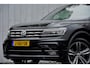 Volkswagen Tiguan Allspace 2.0 TSI 4Motion Highline Business R-Line | 7 Persoons | Trekhaak | Camera | 1e Eigenaar |
