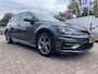 Volkswagen Golf 1.5 TSI Highline- R- line- Carplay-PDC