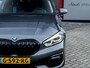 BMW 1-Serie 118i Executive Sport | Origineel Nederlands | Navigatie | Sport Line | Climate Control | Virtual Cockpit | Black Optic | Metallic Lak | Lichtmetalen Velgen 17'' | Privacy Glas | LED Koplampen | Parkeersensoren |
