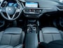 BMW 1-Serie 118i Executive Sport | Origineel Nederlands | Navigatie | Sport Line | Climate Control | Virtual Cockpit | Black Optic | Metallic Lak | Lichtmetalen Velgen 17'' | Privacy Glas | LED Koplampen | Parkeersensoren |