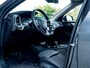 BMW 1-Serie 118i Executive Sport | Origineel Nederlands | Navigatie | Sport Line | Climate Control | Virtual Cockpit | Black Optic | Metallic Lak | Lichtmetalen Velgen 17'' | Privacy Glas | LED Koplampen | Parkeersensoren |