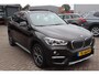 BMW X1 sDrive20i High Executive Panoramadak, Schuif- kanteldak, Navigatie, Camera, Lederen interieur, Stoelverwarming