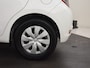 Toyota Yaris 1.0 VVT-i Now | Nieuwe All Seasons | Trekhaak | Navigatie