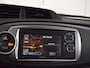 Toyota Yaris 1.0 VVT-i Now | Nieuwe All Seasons | Trekhaak | Navigatie