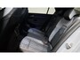 Volkswagen Golf VIII 1.5 eTSI R-Line AUTOMAAT-ACC-AMBIANCE-CAMERA-HARMAN KARDON-IQ LIGHT-KEYLESS-STOELVERWARMING