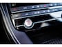 Jaguar F-Pace 5.0 V8 S/C AWD SVR | Lane Assist | Luxe Kuipstoelen | Head up | Meridian Sound system | 551PK | Dealer onderhouden |