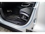 Jaguar F-Pace 5.0 V8 S/C AWD SVR | Lane Assist | Luxe Kuipstoelen | Head up | Meridian Sound system | 551PK | Dealer onderhouden |