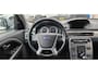 Volvo V70 1.6 T4 Limited Edition Trekhaak! 180PK! Xenon! Leer! Schuifdak! Nette Auto!