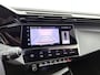 Peugeot 308 SW 1.2 Allure Pack Business 130pk Automaat | Dealer Onderhouden | Navigatie | Climate Control | Adaptieve Cruise Control | Achteruitrijcamera | Parkeersensoren Voor + Achter | Dodehoek Detectie | LED Koplampen | 17" Lichtmetalen Velgen | Apple Carplay/Android Auto |