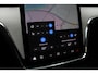 Volvo EX90 Twin Motor Performance Ultra 7p. 111 kWh | Vapour Grey Metallic | ''Fish-Eye'' 360° camera | Semi Elek. Trekhaak | BLIS | Verwarmbare voor-en achterstoelen | Verwarmbaar stuurwiel | Google-Maps navigatie | Adapt. Cruise Control met Pilot Assist | Elek. Bed. voorstoel |