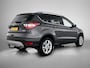 Ford Kuga 1.5 ST Line 150pk | Navigatie | Climate Control | Achteruitrijcamera | Parkeersensoren Voor + Achter | Dodehoek Detectie | 18" Lichtmetalen Velgen | verwarmbare Voorstoelen |  Trekhaak | Apple Carplay/Android Auto |