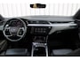 Audi E-tron 55 quattro S-line 95 kWh | Incl. 12 maanden garantie | Schuif/kantel dak | Trekhaak | Adaptieve cruise control | Climate control | Stoelverwarming | Parkeercamera | Memory seat |