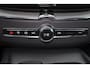 Volvo XC60 T6 Recharge AWD Plus Dark - LONG RANGE - Panorama/schuifdak - IntelliSafe Assist & Surround - 360º Camera - Harman/Kardon audio - Adaptieve LED koplampen - Verwarmde voorstoelen, stuur & achterbank - Parkeersensoren voor & achter - Elektr. bedienb. voorstoelen met geheugen - Head up display - Draadloze tel. lader - Extra getint glas - Elektr. inklapbare trekhaak - 19' LMV