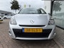 Renault Clio Collection 1.2 16v 5-drs | trekhaak | cruise control | airco | lichtmetalen velgen | tijdelijk gratis Top Afleverpakket twv Eur 695