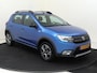 Dacia Sandero 1.0 TCe Stepway Serie Limitee 15th Anniv. Navigatie | Cruise & Climate Control | LM Velgen | Dakrails |