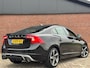 Volvo S60 1.6 T3 R-DESIGN | NL-AUTO! | DEALER OH! | LEDER!