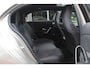 Mercedes-Benz A-klasse 220 Premium Plus / Trekhaak / Panoramadak / Camera / Sfeerverlichting / Keyless / 18'' / Leder&Alcantara / Apple CarPlay / Stoelverwarming / Cruise Control