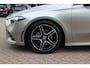 Mercedes-Benz A-klasse 220 Premium Plus / Trekhaak / Panoramadak / Camera / Sfeerverlichting / Keyless / 18'' / Leder&Alcantara / Apple CarPlay / Stoelverwarming / Cruise Control