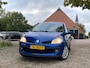 Renault Clio 1.2-16V Collection | Nieuwe apk + Cruise + Airco Nu € 2.975,-!!!