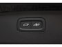 Volvo XC90 T8 Automaat Plug-in hybrid AWD Ultra Dark | Onyx Black Metallic | Panoramadak | 360° camera | Semi Elek. trekhaak |Adapt. Cruise Control | Verwambare- en geventileerde voorstoelen | Verwarmbaar stuurwiel | Bowers & Wilkins audio | Blind Spot | Luchtvering | Gelaagde zijruiten | 22'' Lichtmetalen velgen | Alarmklasse 3 | Elek. Bed. voorstoelen met Memory | Glazen pook |