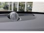 Volvo XC90 T8 Automaat Plug-in hybrid AWD Ultra Dark | Onyx Black Metallic | Panoramadak | 360° camera | Semi Elek. trekhaak |Adapt. Cruise Control | Verwambare- en geventileerde voorstoelen | Verwarmbaar stuurwiel | Bowers & Wilkins audio | Blind Spot | Luchtvering | Gelaagde zijruiten | 22'' Lichtmetalen velgen | Alarmklasse 3 | Elek. Bed. voorstoelen met Memory | Glazen pook |