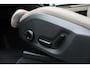 Volvo XC90 T8 Automaat Plug-in hybrid AWD Ultra Dark | Onyx Black Metallic | Panoramadak | 360° camera | Semi Elek. trekhaak |Adapt. Cruise Control | Verwambare- en geventileerde voorstoelen | Verwarmbaar stuurwiel | Bowers & Wilkins audio | Blind Spot | Luchtvering | Gelaagde zijruiten | 22'' Lichtmetalen velgen | Alarmklasse 3 | Elek. Bed. voorstoelen met Memory | Glazen pook |