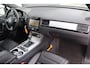 Volkswagen Touareg 3.0 TDI Highline Navigatie, Luchtvering, Lederen interieur, Trekhaak, Cruise control