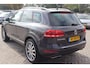 Volkswagen Touareg 3.0 TDI Highline Navigatie, Luchtvering, Lederen interieur, Trekhaak, Cruise control