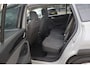 Skoda Kodiaq 1.5 TSI MHEV Business Edition 7p. 7 zits panoramadak wegklapbare trekhaak 19" LMV camera side assist chrome dakrailing multifunctioneel lederen stuurwiel stoelverwarming keyless go privacy glas spiegels elektrich inklapbaar virtual cockpit navigatie ACC adaptieve cruise control draadloos telefoon laden app connect draadloos licht en regensensor ambiente verlichting