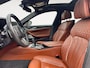 BMW 5-Serie M550i xDrive High Executive | Unieke NEDERLANDSE en zeer mooie BMW | Full options | 8 cilinder met 462pk! | Weinig kilometers! |