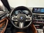 BMW 5-Serie M550i xDrive High Executive | Unieke NEDERLANDSE en zeer mooie BMW | Full options | 8 cilinder met 462pk! | Weinig kilometers! |