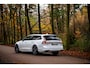 Volvo V90 2.0 T8 Plug-in hybrid AWD Ultra Executive Edition | Polestar Engineerd | Custum Sport uitlaat | Trekhaak | Luchtvering | Bowers & Wilkins | Massage | Stoel Verwarming-Koeling | 360° |