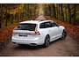 Volvo V90 2.0 T8 Plug-in hybrid AWD Ultra Executive Edition | Polestar Engineerd | Custum Sport uitlaat | Trekhaak | Luchtvering | Bowers & Wilkins | Massage | Stoel Verwarming-Koeling | 360° |