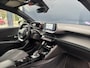 Peugeot 208 1.2 PureTech 100pk EAT8 | Achteruitrijcamera | Panoramadak | Stoelverwarming | Apple carplay/Android auto | Climate control