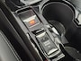 Peugeot 208 1.2 PureTech 100pk EAT8 | Achteruitrijcamera | Panoramadak | Stoelverwarming | Apple carplay/Android auto | Climate control