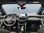 Peugeot 208 1.2 PureTech 100pk EAT8 | Achteruitrijcamera | Panoramadak | Stoelverwarming | Apple carplay/Android auto | Climate control