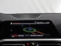 BMW 3-Serie 320i Business Edition M-Sport Plus | Trekhaak | Leder |  Parkeercamera | Head-Up | Stoelverwarming | Keyless Go |