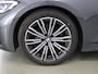 BMW 3-Serie 320i Business Edition M-Sport Plus | Trekhaak | Leder |  Parkeercamera | Head-Up | Stoelverwarming | Keyless Go |
