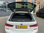 BMW 3-Serie 320e TOURING HIGH EXECUTIVE M-SPORT PANO/LEER/LED/CAMERA/NL-AUTO