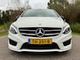 Mercedes-Benz B-klasse 180 Edition Automaat / Panoramadak / Camera / Leder-Alcantara / Trekhaak / Navi / Clima / PDC / Cruise /