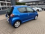 Toyota Aygo 1.0-12V Dynamic Blue 5drs / Airco / Audio / CV / Lm wielen
