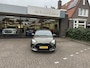 Toyota Yaris 1.5 Hybrid Dynamic Automaat 1e eigenaar / dealeronderhouden / 10 jaar garantie programma / Apple Carplay / Android Auto / Adaptive cruise control / parkeercamera / lichtmetalen velgen / LED-verlichting / rijklaarprijs incl. Toyota Pechhulppas